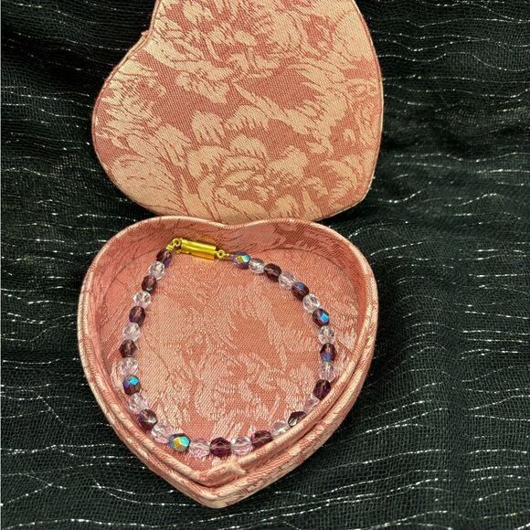 Vintage Purple and Iridescent Beaded Bracelet & Pink Heart Box - Picture 8 of 9